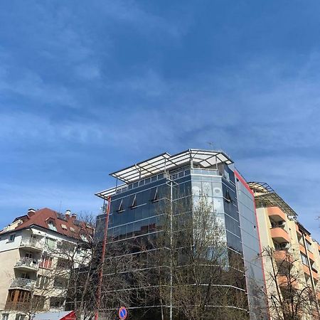 Lilia 3 Self-Check In Apartment With Hot Water Despite Prevention In The Neighborhood, Food And Drink Shop Open Until 10 Pm And Free Parking Area Next Ot 24 Hours Food And Drink Shop And Free Parking Area 索菲亞 外观 照片