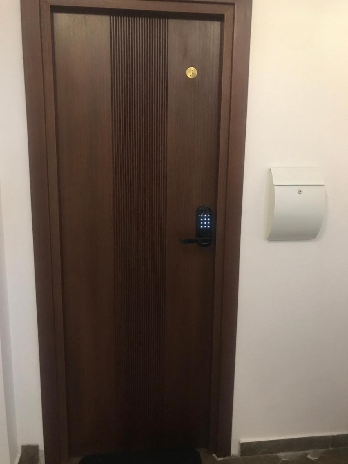 Lilia 3 Self-Check In Apartment With Hot Water Despite Prevention In The Neighborhood, Food And Drink Shop Open Until 10 Pm And Free Parking Area Next Ot 24 Hours Food And Drink Shop And Free Parking Area 索菲亞 外观 照片