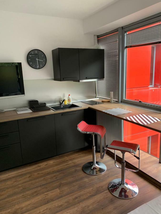 Lilia 3 Self-Check In Apartment With Hot Water Despite Prevention In The Neighborhood, Food And Drink Shop Open Until 10 Pm And Free Parking Area Next Ot 24 Hours Food And Drink Shop And Free Parking Area 索菲亞 外观 照片